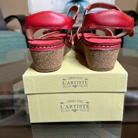 L'artiste By Spring Step Cuteness Sandals
Women's 7.5-8 /38 RED Multic… - Picture 4 of 9